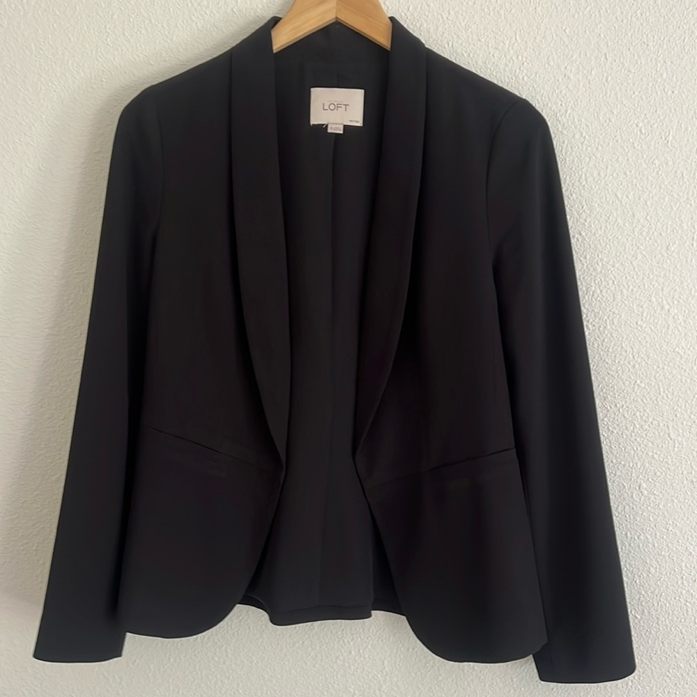 Loft suit jacket in black, size small petite